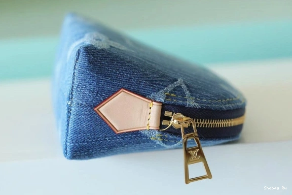 Pochette Louis Vuitton Cosmétique PM 0817
